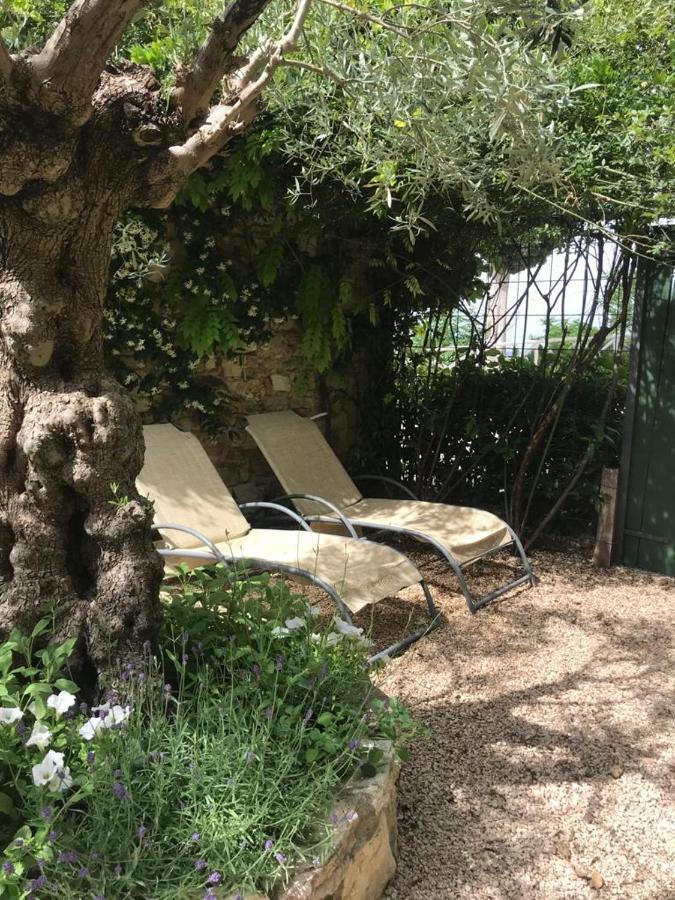 Il Borgo Di Olive Hotel Sismano ภายนอก รูปภาพ