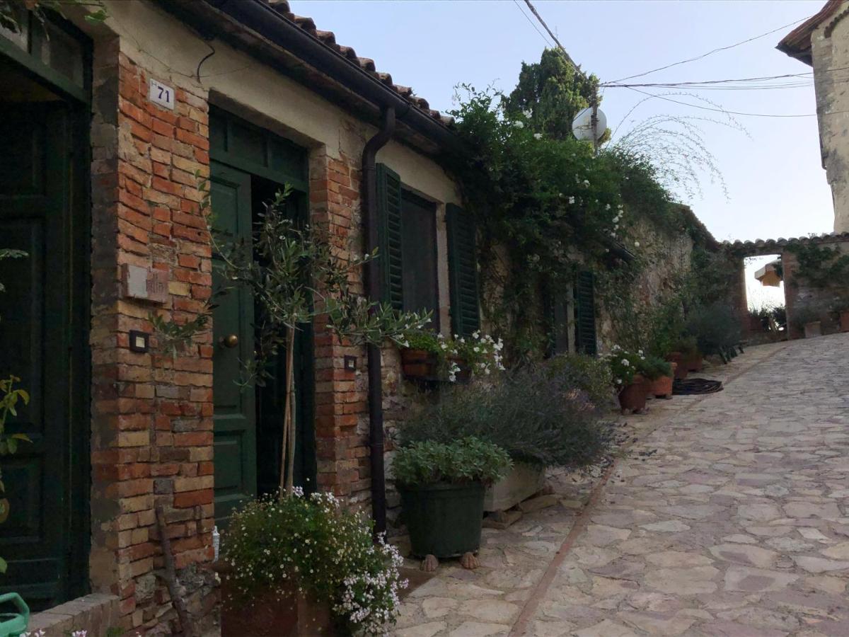 Il Borgo Di Olive Hotel Sismano ภายนอก รูปภาพ